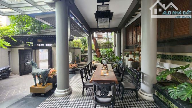BÁN BIỆT THỰ SÂN VƯỜN GÓC 2 MẶT TIỀN - NGUYỄN CẢNH DỊ, P. 4, QUẬN TÂN BÌNH - 4