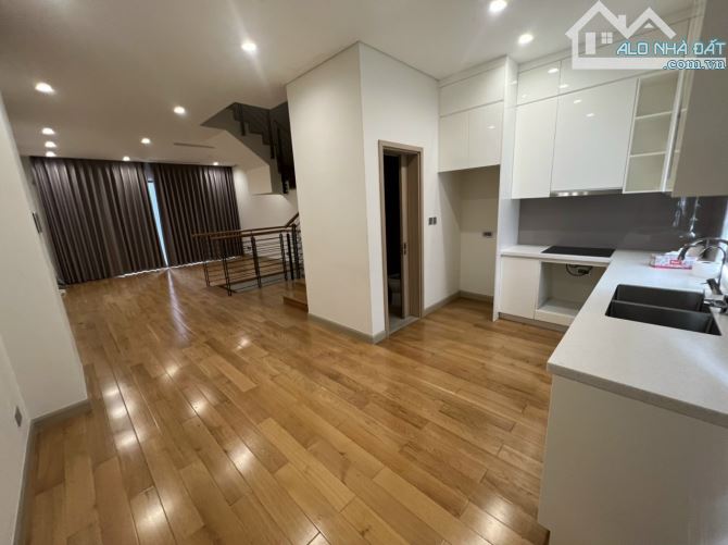 Cho thuê nhà Nguyễn Xiển 75m2 x 5 tầng mới đẹp giá 32tr/tháng phù hợp vừa ở vừa kinh doanh - 4