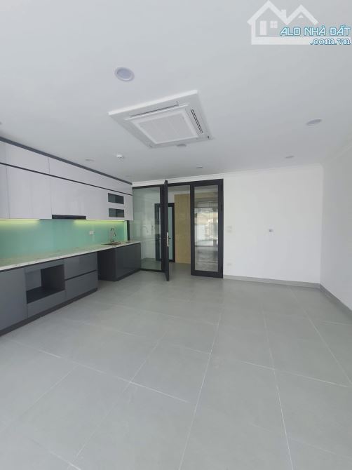 Trung Kính 7T thang máy 75m2 ngõ ô tô tải tránh vỉa hè rộng giá 29tỷ5 Cầu Giấy . - 4