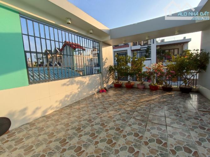 100M2, NHÀ 4 TẦNG, HẺM OTO CHẠY VÒNG QUANH, 5MX 20M, LÊ ĐỨC THỌ, GẦN KÊNH BỜ SÔNG, GIÁ 12. - 4