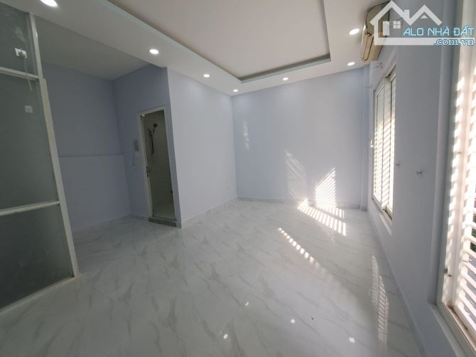Bán nhà Tài Lộc Cao Thắng Q.10, MT rộng thênh thang, hàng xóm Hà Đô Centrosa, nhỉnh 5 tỷ - 4