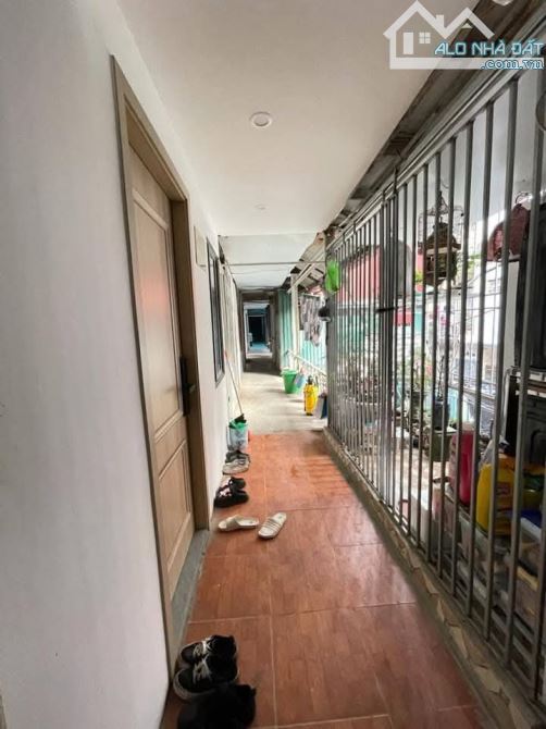 BÁN CĂN HỘ TẦNG 2 TT BỘ CÔNG AN PHỐ KHÂM THIÊN 60M - 2.3 TỶ - 5