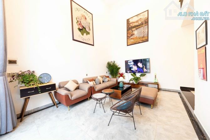 Villa Sân Vườn 4 Tầng 9 Phòng Kinh Doanh Nguồn Thu Đều Đặn View Thung Lũng Đường Nam Hồ - 5