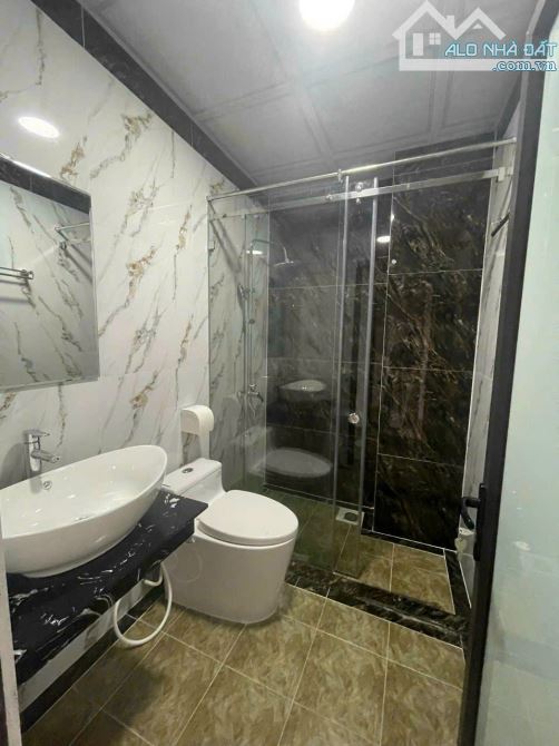 Bán nhà 39m2 cạnh UBND xã Liên Trung, Đan Phượng. Nhà xây 4 tầng, mặt ngõ thông Ôtô đỗ cửa - 5
