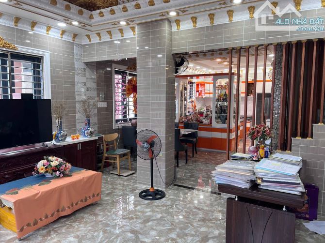 Bán nhà căn góc Bùi Minh Trực Phường 6 Quận 8. Gần bến xe Quận 8 - 5