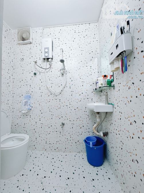 Bán nhà mới, hẻm Oto Hoàng Diệu, DTSD 100m2, 5 lầu, 3 PN, 4WC, P.9, Q4, chỉ 5,84 tỷ! - 6