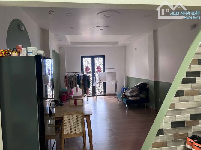 Bán nhà căn góc Bùi Minh Trực Phường 6 Quận 8. Gần bến xe Quận 8 - 6