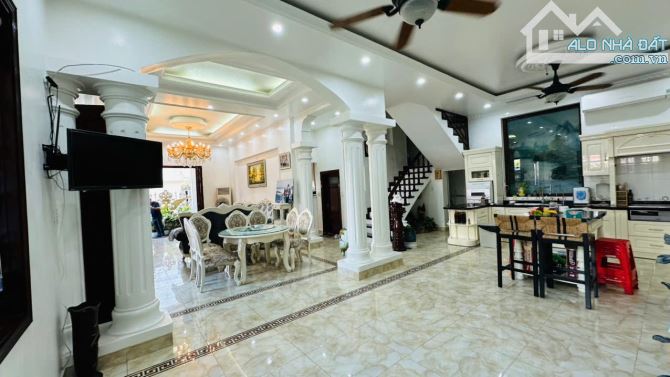 Biệt thự lô góc cực đẹp KDC Thanh Toàn (An Dương) - 180m2 - 3,5 tầng - mt 17,4m - giá 9tỷ - 7