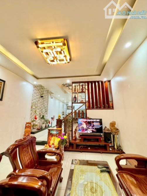 SIÊU PHẨMNHÀ 3 TẦNG TỐNG DUY TÂN - LIÊN CHIỂU - FULL NỘI THẤT- ĐỐI DIỆN BẾN XE - 5,X TỶ! - 7