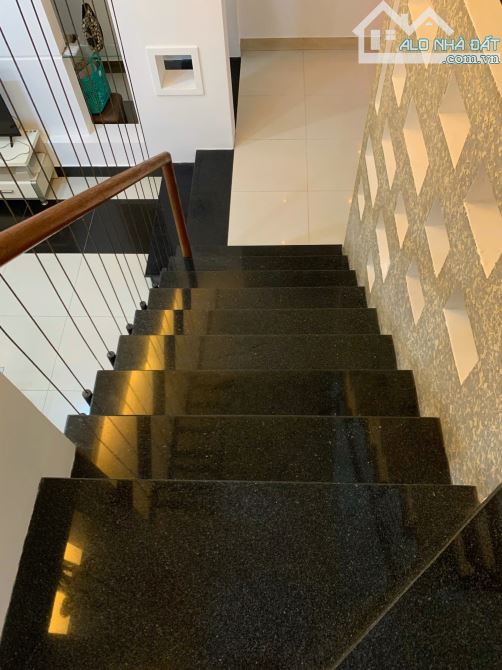 Nhà 3 tầng mặt tiền Đường Đào Tấn - 7