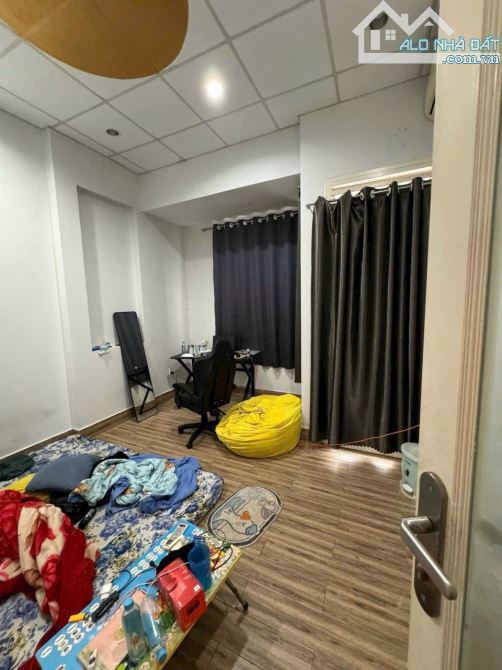 🏡 Bán Nhà Hẻm Nhựa 8m Thoại Ngọc Hầu, Tân Phú - 4x15m 3 Lầu 4PN 4WC, Giá 7.9T