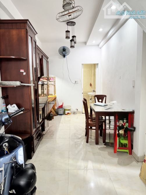Bán nhà riêng bình thạnh sổ riêng, giáp q1, khu víp