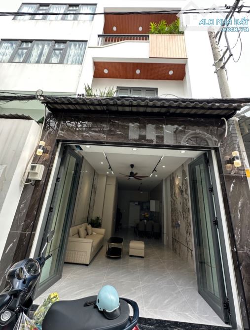 NHÀ GÒ VẤP, HXH THÔNG, 3 TẦNG, 2 SÂN THƯỢNG VIP, MỚI HIỆN ĐẠI, THIẾT KẾ SANG TRỌNG