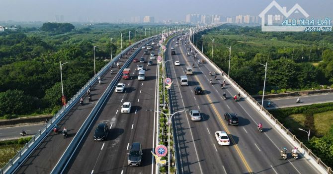 Nhà phố Đàm Quang Trung 30m 6T thang máy, ô tô vào nhà, full nội thất