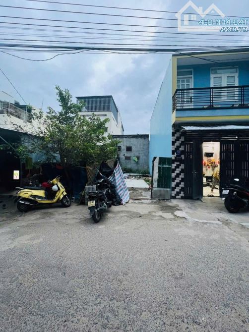 ĐẤT PHƯỚC ĐỒNG NGAY SÁT CẦU BÌNH TÂN MẶT TIỀN ĐƯỜNG 8M DÂN CƯ SẦM UẤT
