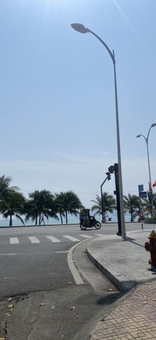 Cần chuyển nhượng gấp lô đất góc 2 MT đường Phạm Văn Đồng giá đầu tư 75 triệu /m2