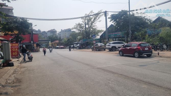 Mặt Phố Kinh Doanh,Cạnh ĐHNN.Bán Nhà Trâu Quỳ,Dt 50m,Giá 8.4 Tỷ.