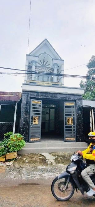 CẦN BÁN NHÀ MẶT TIỀN LÊ VĂN LƯƠNG ( ND) 826C , DT 125m2 THUẬN TIỆN KINH DOANH...