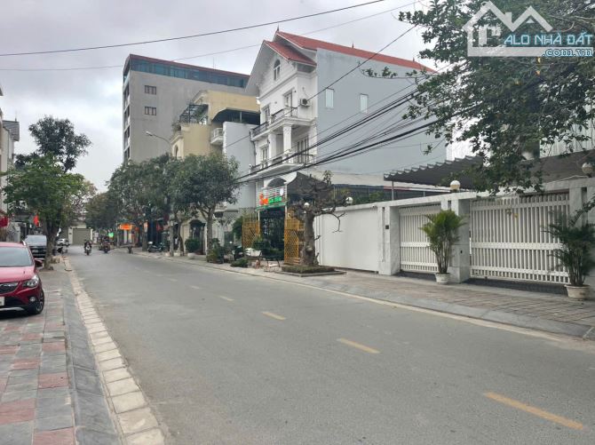 Bán Nhà 3 Tầng Mặt Đường hoàng Thế Thiện Tuyến 2 Lê Hồng Phong Hải Phòng, giá 11.5 tỷ