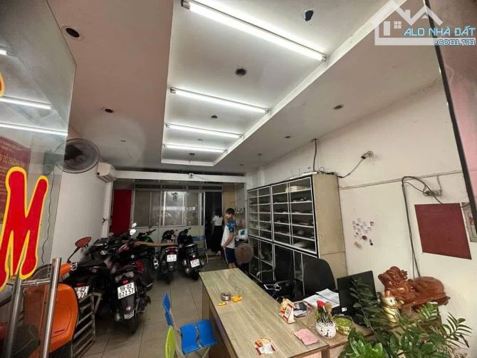 MẶT TIỀN LÊ VĂN VIỆT, HIỆP PHÚ, DT 151M², NỞ HẬU, DÒNG TIỀN 45 TRIỆU/THÁNG