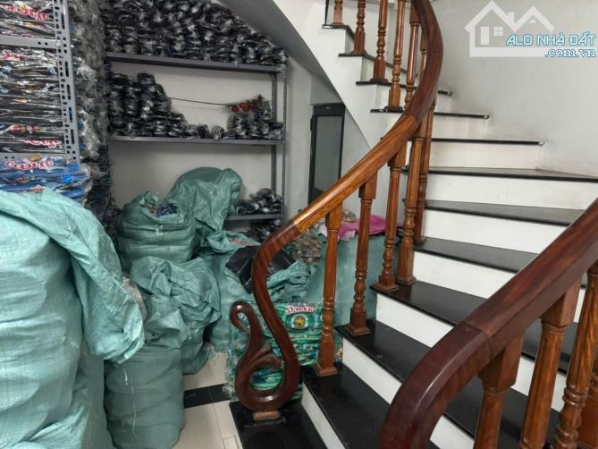 Phú Diễn 40m. 6 tầng. Ô tô chạy vòng quanh. Kinh doanh đỉnh. 7,6 tỷ - 11