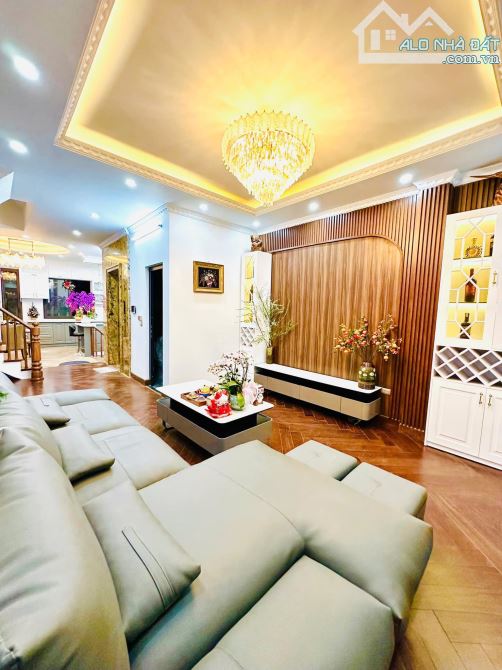 BÁN NHÀ KHUẤT DUY TIẾN THANH XUÂN, OTO ĐỖ CỬA DT98M 6T THANG MÁY, MẶT TIỀN RỘNG, 24.XTỶ - 1