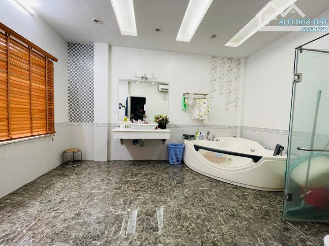 BÁN NHÀ LÔ GÓC THỊNH HÀO, ĐỐNG ĐA – NGÕ NHƯ PHỐ- Ô TÔ TRÁNH – KD SIÊU  - NHỈNH 17 TỶ - 1