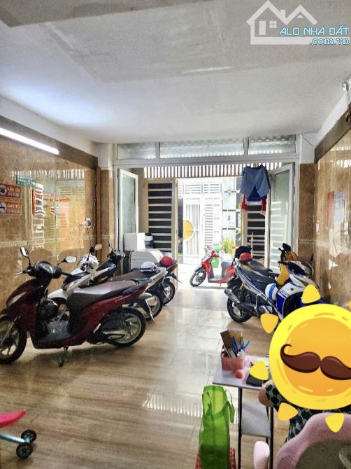 NHÀ MỚI 5 TẦNG BTCT - HẺM HXH 6M - PHAN VĂN TRỊ - DT (4M x 12M) - SÁT M.Ặ.T TI.Ề.N - 9PN - 1