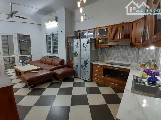 TÂY SƠN-KHỦNG DT50m X 4T, CHỈ 7 TỶ-3 THOÁNG-GẦN Ô TÔ-NỞ HẬU-FULL NỘI THẤT - 1