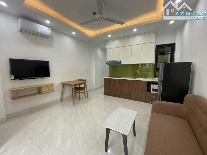 SIÊU PHẨM CCMN THANG MÁY, ô tô vào nhà, doanh thu 1.6 tỷ, 120m2x7T phố Vũ Tông Phan 28p - 1