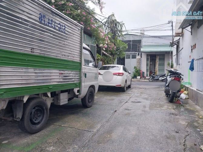 Phan Văn Hớn - sát khu 38ha - hẻm 5m - 4x20m - chỉ hơn 4 đồng - 1