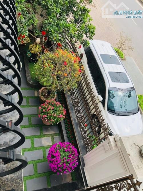 Duy nhất 1 căn Biệt thự KDT mới Sài Đồng, Full Nội thất xịn sò, 220m2 - MT 13m - 4x tỷ - 1