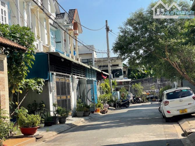 ĐẤT THỔ CƯ. ĐƯỜNG NHỰA 8m CÓ VỈA HÈ. DT 5x18 ĐÃ CÓ GPXD. CHỈ HƠN 3 TỶ - 1