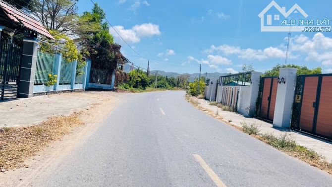⚡️⚡️Rẻ nhất Long Mỹ trục chính uỷ ban Phước Hải mới đi biển 2km. 👉Giá : 2TỶ - 1