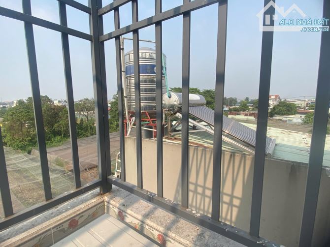 CẦN BÁN NHÀ 3 TẦNG HẺM XE HƠI HIỆP THÀNH 2 QUẬN 12 - 13