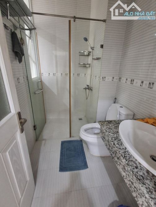 💥MẶT TIỀN KINH DOANH HIẾM NHÀ BÁN - 4 TẦNG MỚI ĐẸP - 90M2 - TÂN PHONG - QUẬN 7  17.5 Ty - 2