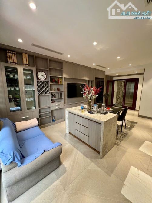 BÁN NHÀ KHU VIP PHƯỜNG NGHĨA ĐÔ, 7 TẦNG THANG MÁY, GARA Ô TÔ, KINH DOANH. 50M GIÁ 19 TỶ - 2