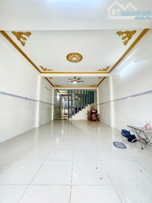 Chỉ 6 tỷ - bán nhà 2 tầng - 100m2 - 5x20 - Mặt tiền kinh doanh ngay Tên Lửa - gần Aeon BT - 2