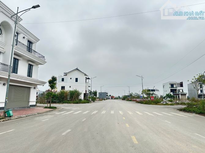 Bán tất cả các lô ở Áp Tràn, Thuỷ Nguyên 60-120m và 135-180m giá từ 2.8 tỷ - 2