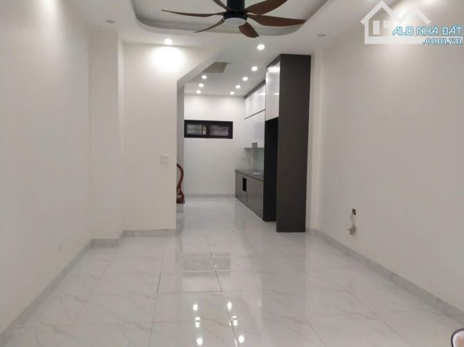[HOT] BÁN NHÀ MỚI 5 TẦNG THANH BÌNH - 9.6 TỶ - Ô TÔ ĐỖ CỬA - CHO THUÊ NGAY 15 TRIỆU/THÁNG - 2