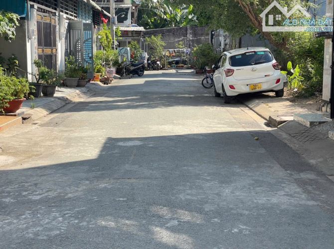 ĐẤT THỔ CƯ. ĐƯỜNG NHỰA 8m CÓ VỈA HÈ. DT 5x18 ĐÃ CÓ GPXD. CHỈ HƠN 3 TỶ - 2