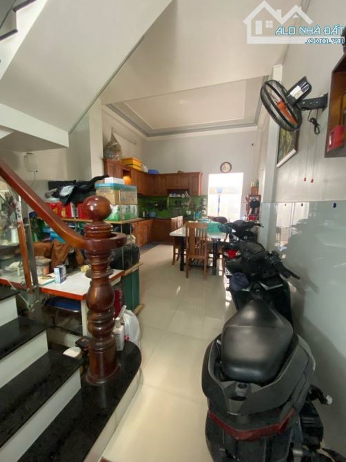 NHÀ KHU VIP CHỦ GIẢM CHÀO 1 TỶ HÀ HUY GIÁP THẠNH LỘC-QUẬN 12- 58M2- 4 TẦNG- 5.5TỶ TL - 3