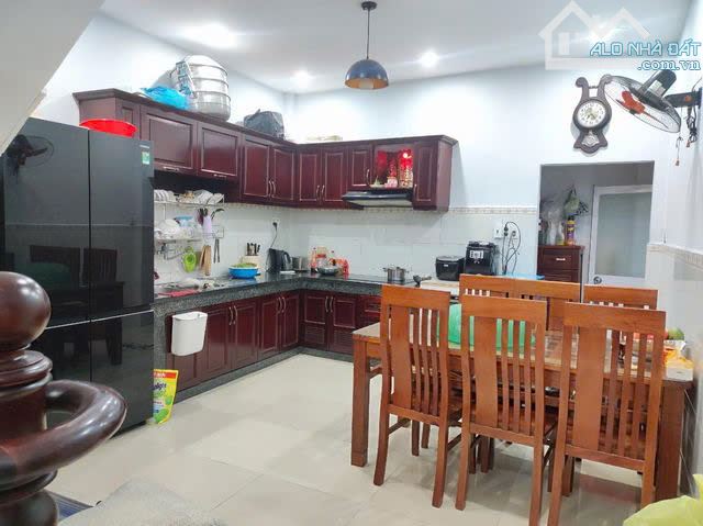 TÂN PHÚ - XE HƠI NGỦ NGON TRONG NHÀ - GẤP BÁN - 2