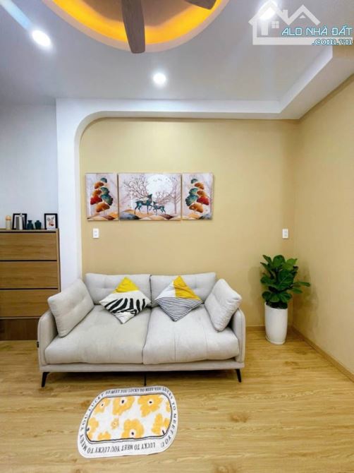 🏡 Nhà hẻm xe hơi Phan Sào Nam 1 trệt kinh doanh, 1 lầu, 2PN, 3WC 🛍 Tiện ích đầy đủ - 2