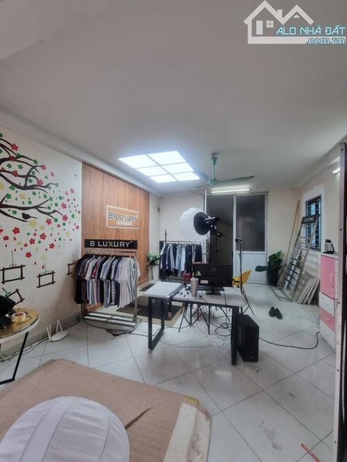 bán nhà mặt phố Trần Phú 42m2 mt 4.5m 5 tầng gần ga Phùng khoang - 2
