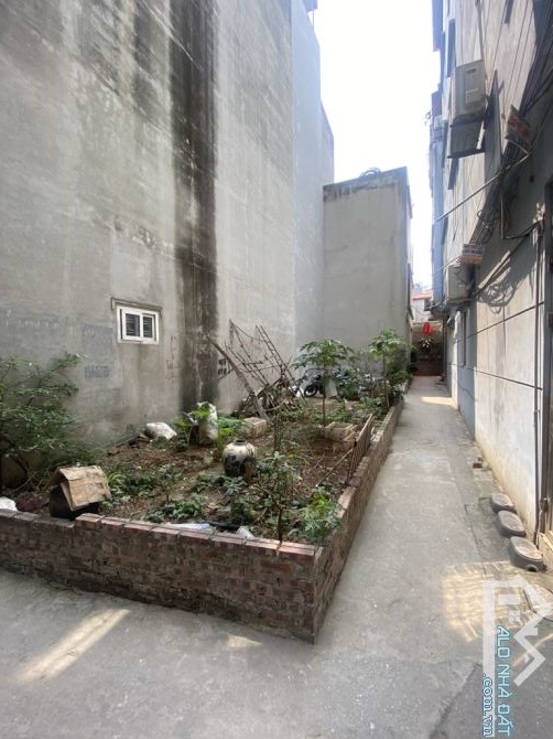 CẦN BÁN ĐẤT 45M2 TRONG NGÕ GIA THƯỢNG, LONG BIÊN – GIÁ CHỈ 7. xTỶ - 2
