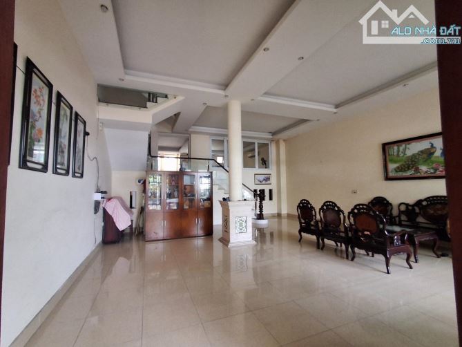 4 tầng 2 mặt tiền đường số 10 Nam Long Trần Trọng Cung Tân Thuận Đông Q7 192m2(8×24) 36.8t - 2