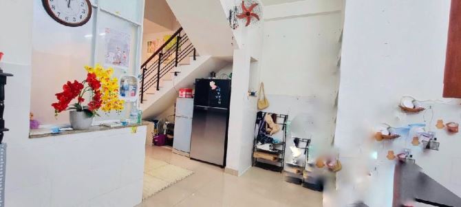 Nhà Đẹp 4T - DT Rộng 81m2(5.5 x 16) Huỳnh Văn Bánh - Chỉ 13 Tỷ 499 TL - 3