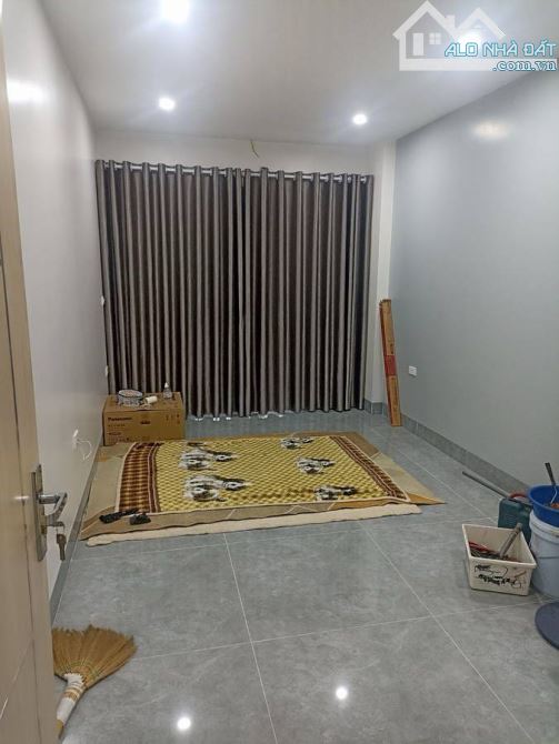 BÁN NHÀ TẠI BÁT KHỐI LONG BIÊN 5 TẦNG 2 LÔ GÓC, MẶT TIỀN ĐẸP 13,5Tỷ - 3