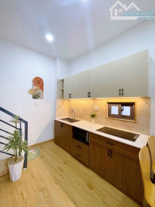 🏡 Nhà hẻm xe hơi Phan Sào Nam 1 trệt kinh doanh, 1 lầu, 2PN, 3WC 🛍 Tiện ích đầy đủ - 3
